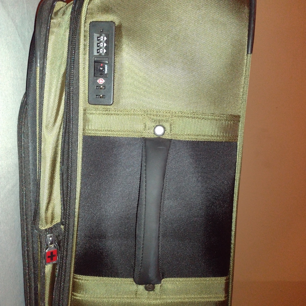 Suitcase - Picture 4 of 4